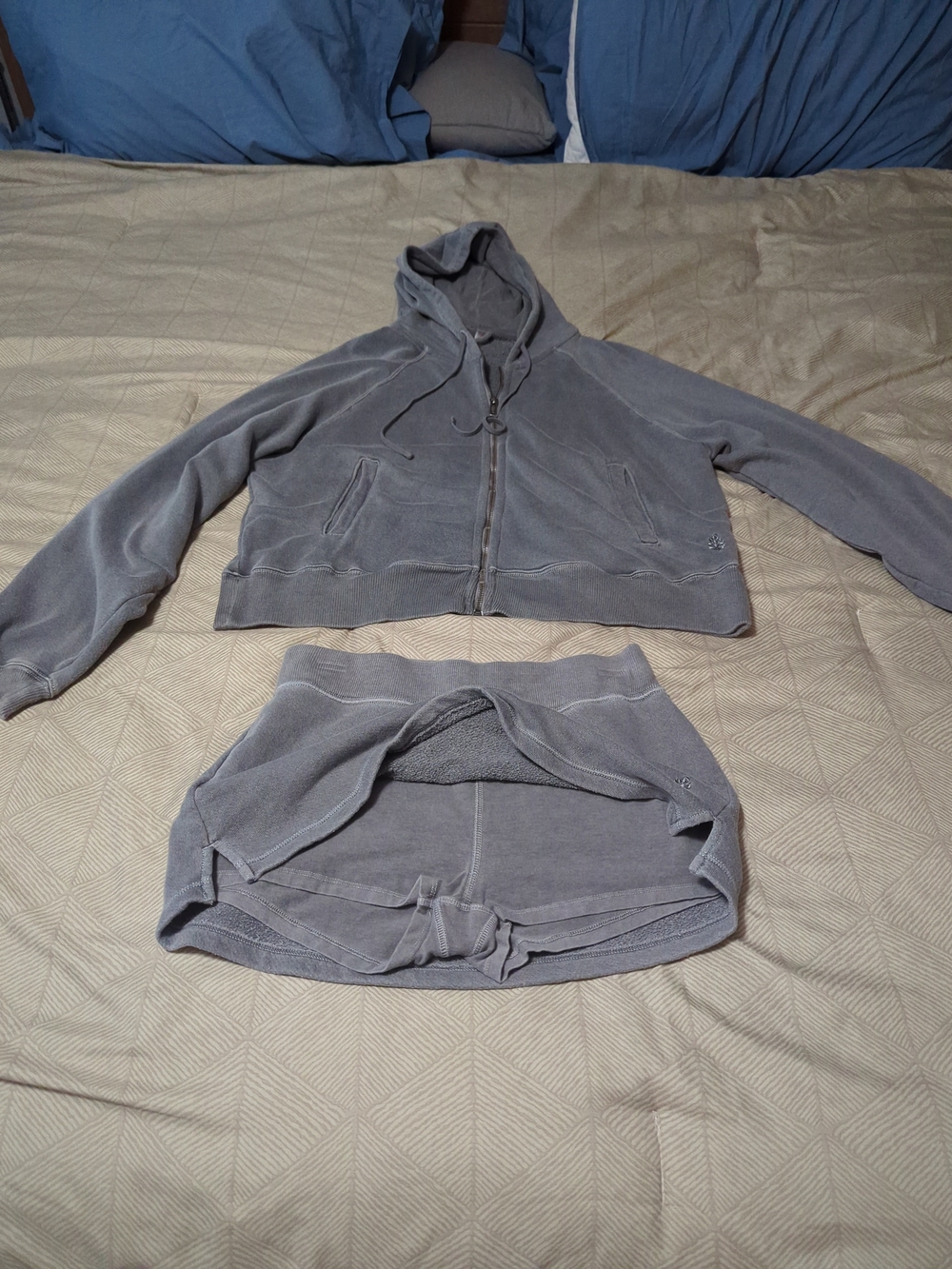 Set Free People Gray Cropped Zip Hoodie and Skort - Picture 2 of 11